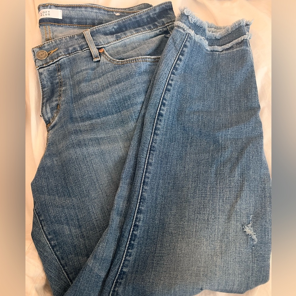 Loft Plus skinny Jeans - frayed hem size 16